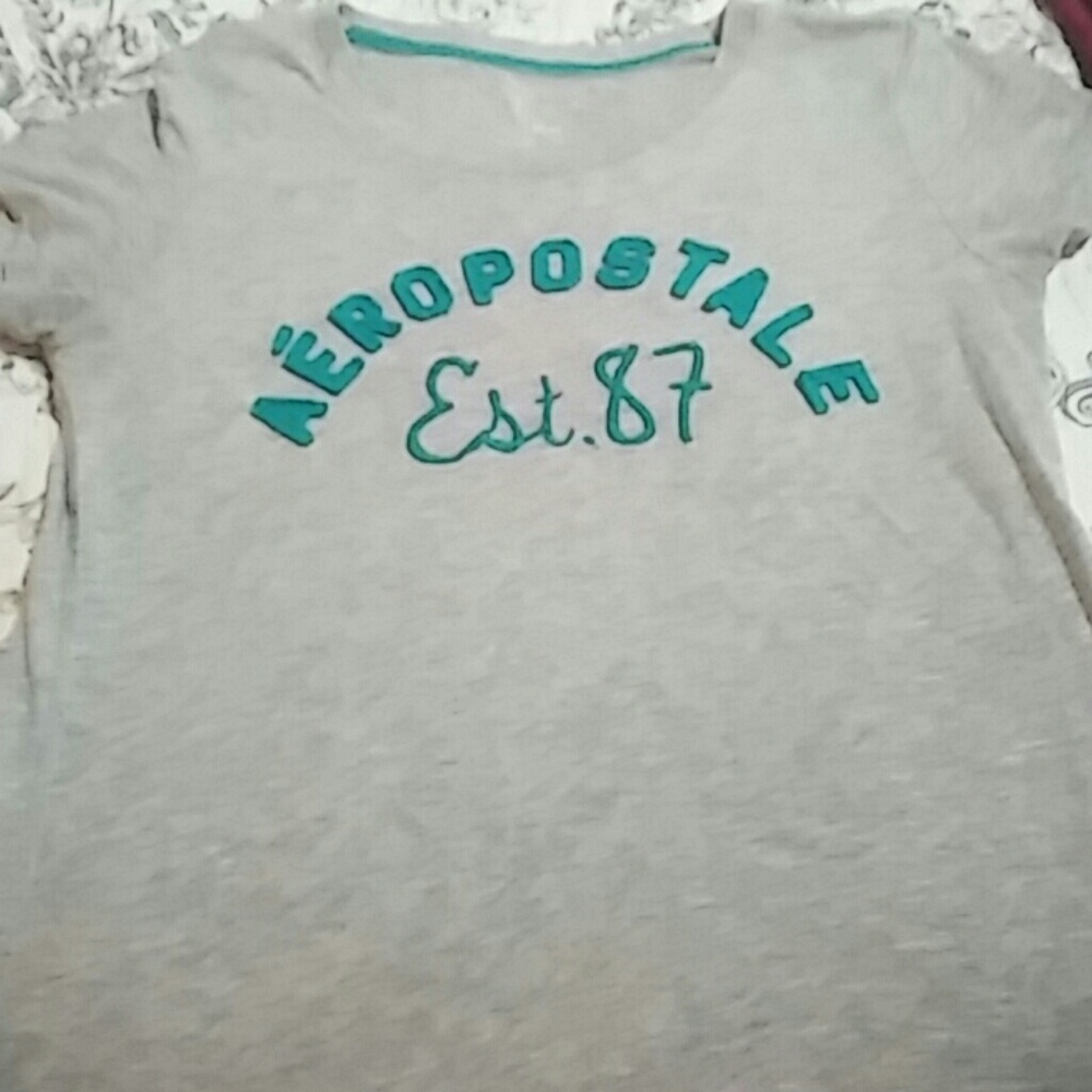 Aeropostale crew neck tee